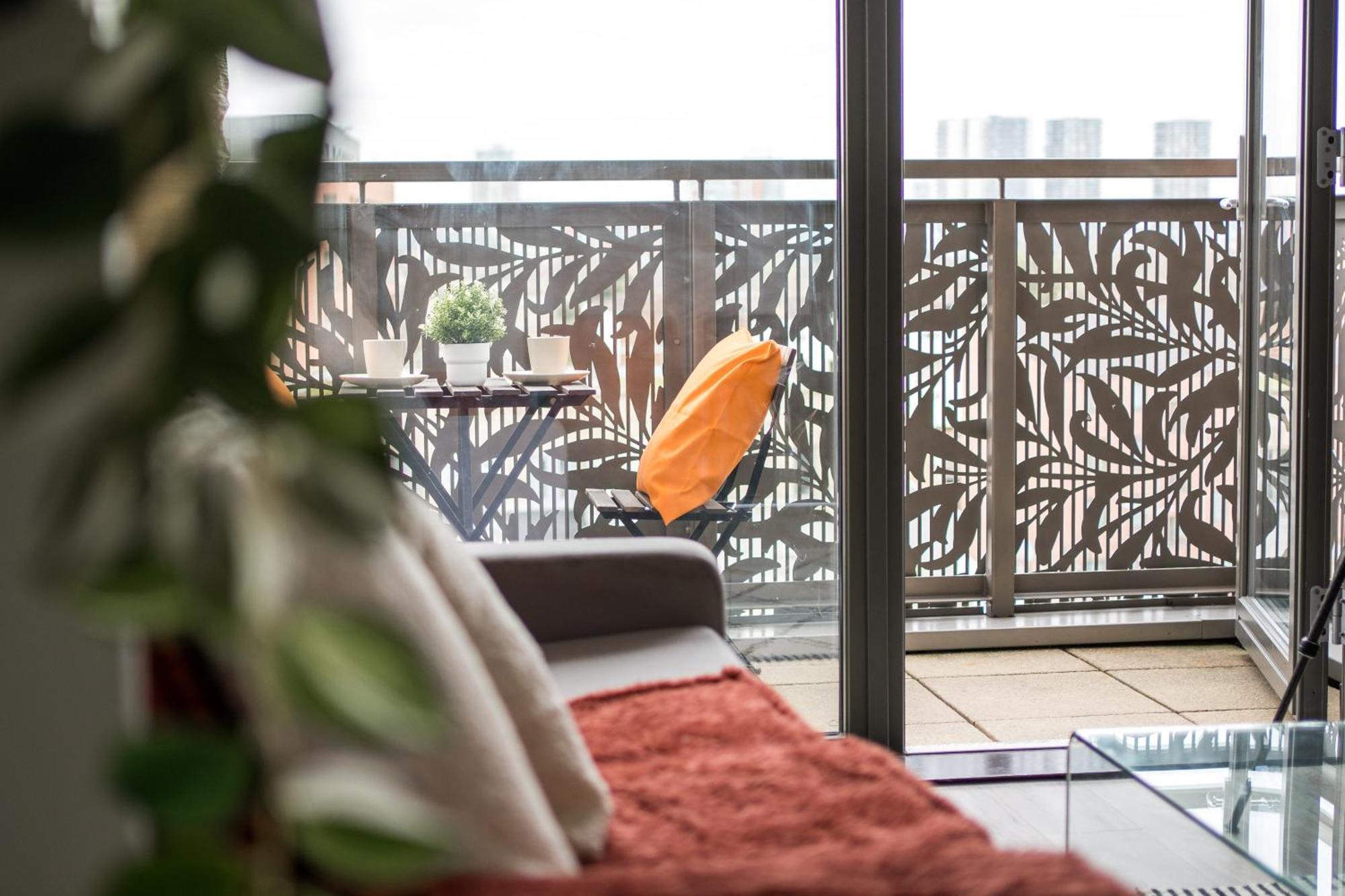 Canning Town -2 Bed Luxury Apartment Лондон Экстерьер фото